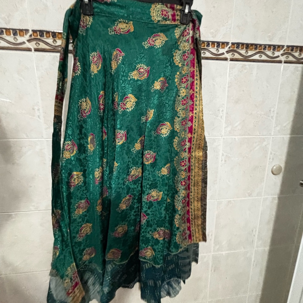 Elegant Green Paisley Skirt
